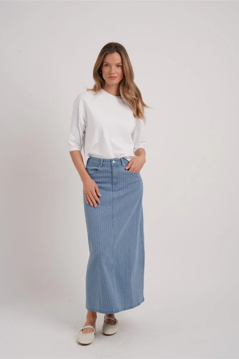 Boxy V-Tee - Image 2