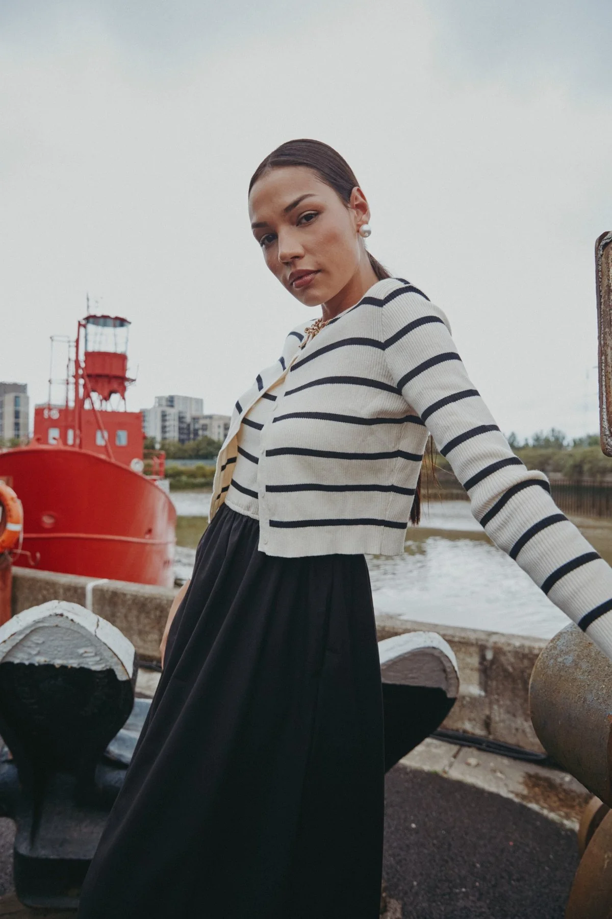 Sleeveles Jumper Dress and Knit Cardigan Cream - Image 3