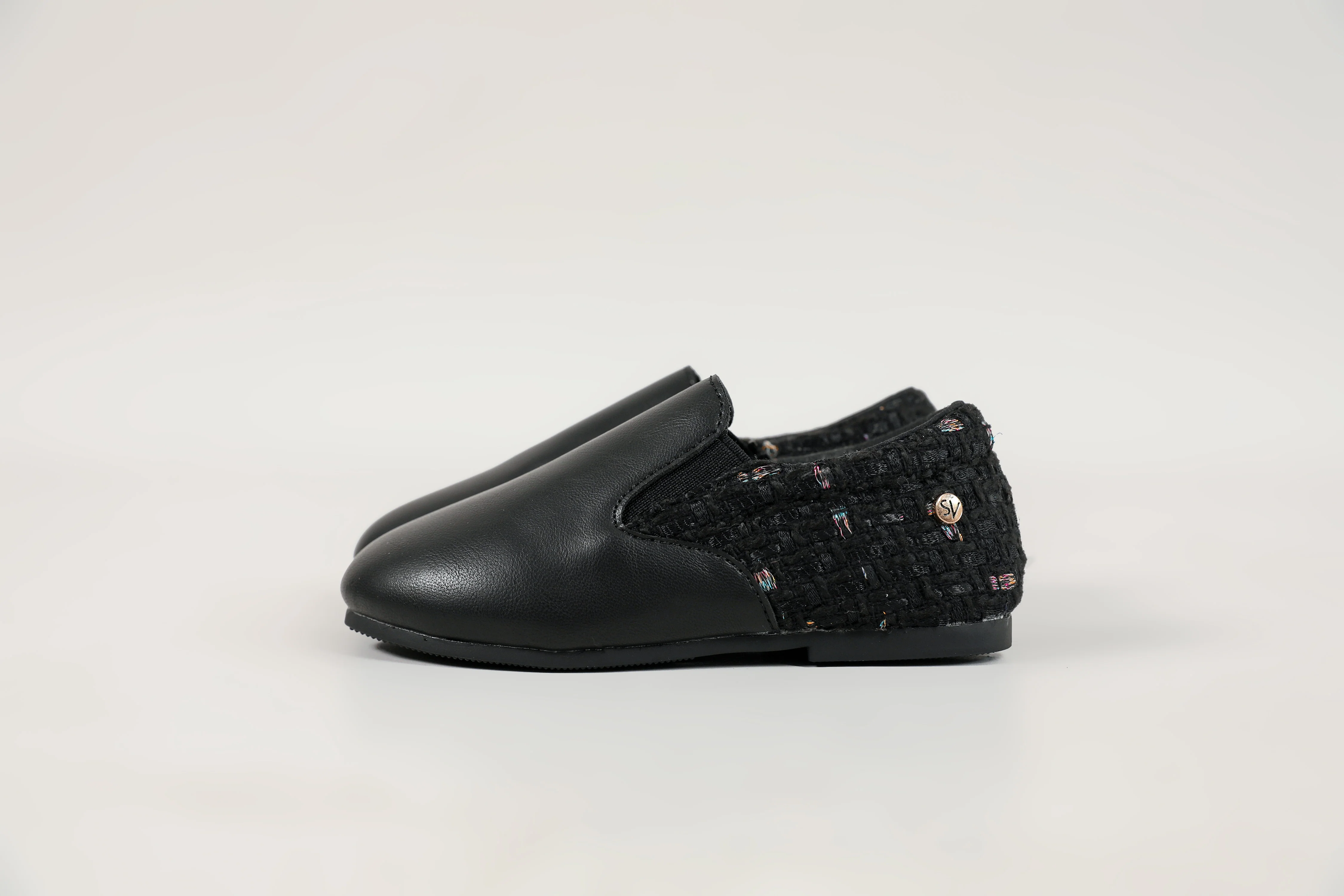 The Woven Shoes - Image 4